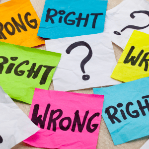 A circle of post-it notes with Right and Wrong alternating on each. A question mark on the centre post-it.